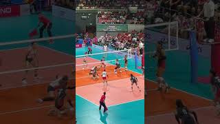 Mylene Paat scores off Alyssa Valdez’ hands of Creamline 🇵🇭 pvl pvl2024 volleyball cherytiggo [upl. by Kandace]