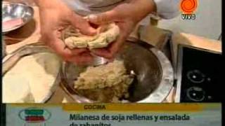 Milanesas de soja rellenas y ensalada de rabanitos pt3 201202093gp [upl. by Imekawulo70]