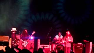 The Black CrowesWiser Time Live The Forum Kentish Town London 30032013 [upl. by Rundgren824]