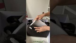 UNBOXING BOTTEGA VENETA ANDIAMO IN MEDIUM SIZE  qxluxury [upl. by Chrystal]