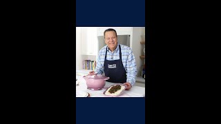 David Venable Cooks Beef Bourguignon with Le Creuset  Davids Recipe Corner  QVC HSN [upl. by Johann]