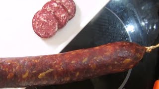 Salami Hausgemacht ohne Geräte mit Hand gefüllt [upl. by Hinman649]