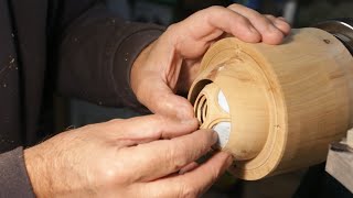 Boule de canton 65 mm prisonnière dans une sphère à une seule ouverture [upl. by Ennaylloh843]