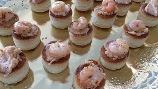 Receta de aperitivo Volovanes rellenos de crema de gambas al ajillo [upl. by Ahsikahs]