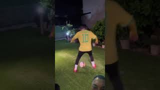 Gocek bola football skills neymar soccer footballskills footballskils soccerskills [upl. by Nyret]