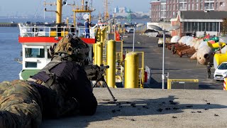 Schüsse an der Kennedybrücke BundeswehrGrößübung Fishtown Guard 2024 mitten in Bremerhaven [upl. by Hoo77]