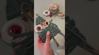 DIY Makramee Weihnachten Tutorial ✨ diymakramee diydeko tannenbaum weihnachten [upl. by Sirap]