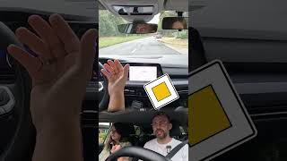 Daran erkennst du INNERORTS an der Kreuzung😌 shorts führerschein fahrschule fahrprüfung dashcam [upl. by Annamarie]