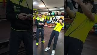 3👉BÍCEPS y COMPEX Ejercicio con TRX y electroestimulación muscular ejemplo 2 [upl. by Clevie]