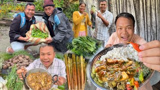 Cooking Delicious Chicken In Bamboo  Invite JerryKeVlogs for Lunch  Bahubali Thali [upl. by Enaira297]