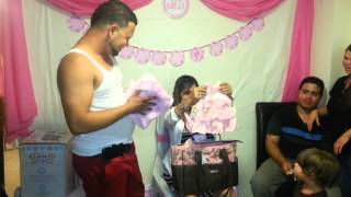 abriendo los regalos del baby shower de caro [upl. by Akimak]