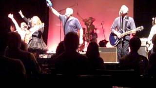 quotWe Can Flyquot live by the Cowsills  Sellersville PA July 15 2010 [upl. by Adena157]