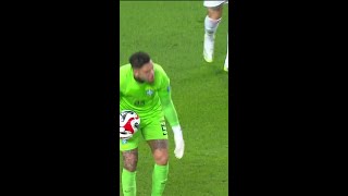 GUERRERO ACERTA EDERSON  PERU X BRASIL  SHORTS  geglobo [upl. by Gannie]