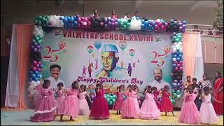 Akasham Song dance by LKG students on the occasion of Childrens Day Sree Valmeeki School Kadiri [upl. by Mercola656]