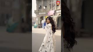 Kayal Anandhi Ramp Walk on Road [upl. by Atikin]