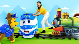 Paw Patrol und Robot Trains in Valerias Kindergarten Spielzeug Video für Kinder auf Deutsch [upl. by Ailito]