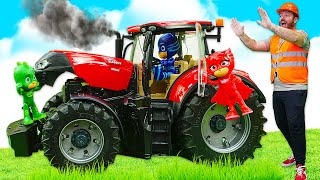 Si è rotto il trattore dei PJ Masks Supereroi alla fattoria Giocattoli per bambini [upl. by Annim]