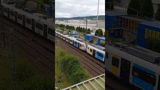 Die SBahn Stuttgart fährt am Mercedes Motorenwerk in StuttgartUntertürkheim vorbei [upl. by Tristas213]