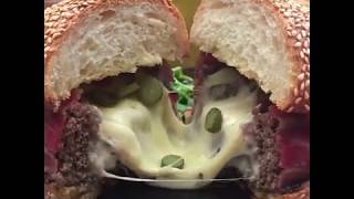 Raclette burger La saison 2017 [upl. by Irahk]