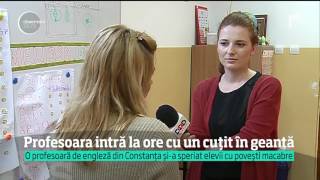 O profesoară din Constanţa îşi blesteamă elevii şi le povesteşte că are mereu cu ea un cuţi [upl. by Anna-Maria36]