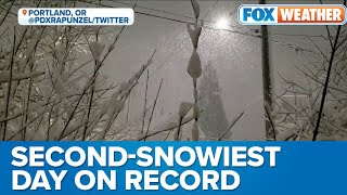 Portland Oregon Sees Snowiest Day Since WWII [upl. by Cralg]