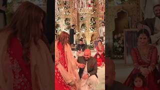 MUNDAYA DUPATTA CHAD MERA  Energetic Couple Dance Performance  Pakistani Wedding Ideas [upl. by Nnodnarb796]