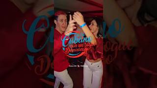 Bailando Salsa Cubana en el evento A Lo Cubano con un Toque DominicanoErnesto Miari salsacubana [upl. by Gabie]