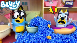 BLUEY  Bandit Blocks the Toilet 💩  Pretend Play with Bluey Toys  Bunya Toy Town [upl. by Blain]