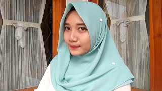 Tutorial Jilbab Segi Empat  Snowy Scarf dielleo [upl. by Tupler]