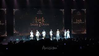 2 Rings  Ment 1 Intros DREAMCATCHER 드림캐쳐 2024 Fancam in New York 241102 [upl. by Teagan]