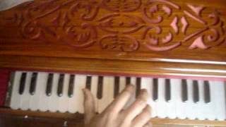 Nusrat Fateh Ali Khan  sason ki mala pe on the harmonium [upl. by Aleciram]