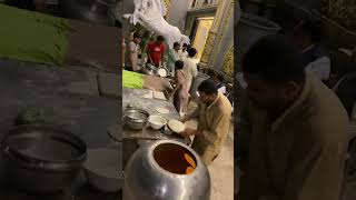 Naan 🫓 bread 🍞 🥖 🥯 making viralvideos streetfood naan fruitjuice faisalabadstreetfood [upl. by Eus]