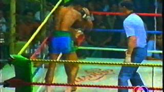 Lakhin VS Petcharut Sor Worapin Great Muay Thai [upl. by Anevad]