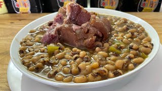 YOU MUST EAT THIS IF WANT TO MAKE SURE YOUR 2023 YEAR IS LUCKYOLD SCHOOL BLACK EYED PEAS ampHAM HOCKS [upl. by Danieu]