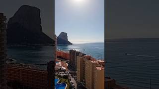 Aussicht jetzt in Calp bei Alicante Region Valencia SpanienView on the beach and bay of Calpe Spain [upl. by Andaira]