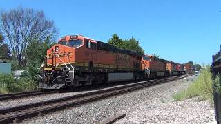 BNSF 6615 Leads BNSF QCHILAC with 4x4x0 Lashup and Ferromex Power Olathe KS 81724 [upl. by Ainahpets]