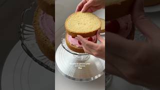 Recette de génoise moelleuse prête en 5 minutes recettefacile layercake genoise [upl. by Acirehs]