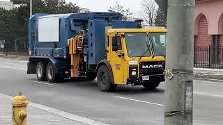 🔴Toronto LIVE Garbage Truck Spotting  Scarborough [upl. by Carlynn]