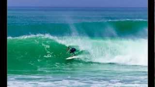 Le surfeur Karim Braire surfeur dans le tube à Anglet [upl. by Gresham317]