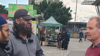 Christian Came From Speakers Corner To Confront Mustafa Being Cooked GodLogic Stratford Dawah [upl. by Ahron735]