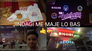 TRYING BIGGIES PIZZA 🍕 CAF3 BURGER 🍔  DHAMPUR devankchauhanvlog [upl. by Susan]