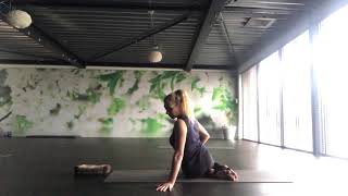 zwangerschapsyoga pregnancy yoga [upl. by Anahcra]