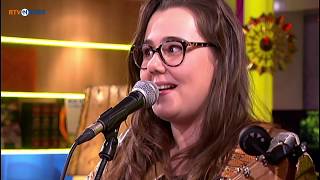 Kira Dekker zingt Het gras van het Noorderplantsoen van Ralf Poelman [upl. by Mattheus]