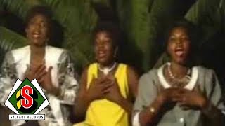 Kouyaté amp Kouyaté  Conakry feat Kaabi Kouyaté Clip Officiel [upl. by Frodina]