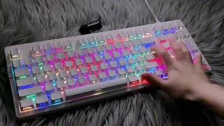 White keyboard games cool play style light up the atmosphere😎🤍🎨🎮cool light game trend [upl. by Eidac]