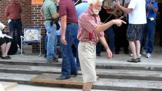 Grandpa Shuffling Original Orignial footage at the 45th annual Old time fiddlers convention [upl. by Doowle]