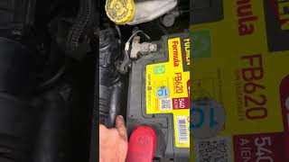 Problème voyant stop pompe injection de couleur rouge sur Peugeot 208 14l hdi 70cv [upl. by Notak]