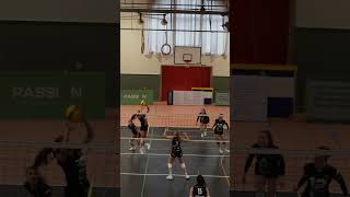 setter point 🏐🧠 volleyball volleyballeurope sports highlights [upl. by Aldus748]