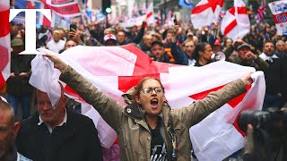 Tommy Robinson protest erupts in London as thousands gather [upl. by Melar]