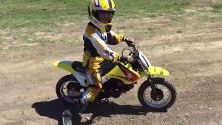 Coleton Prefontaine  Suzuki JR50  First time riding his dirt bike without training wheels [upl. by Dailey560]